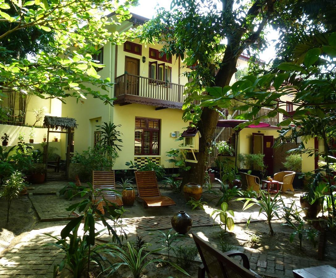 יאנגון Alamanda Inn, Boutique Hotel And French Restaurant מראה חיצוני תמונה