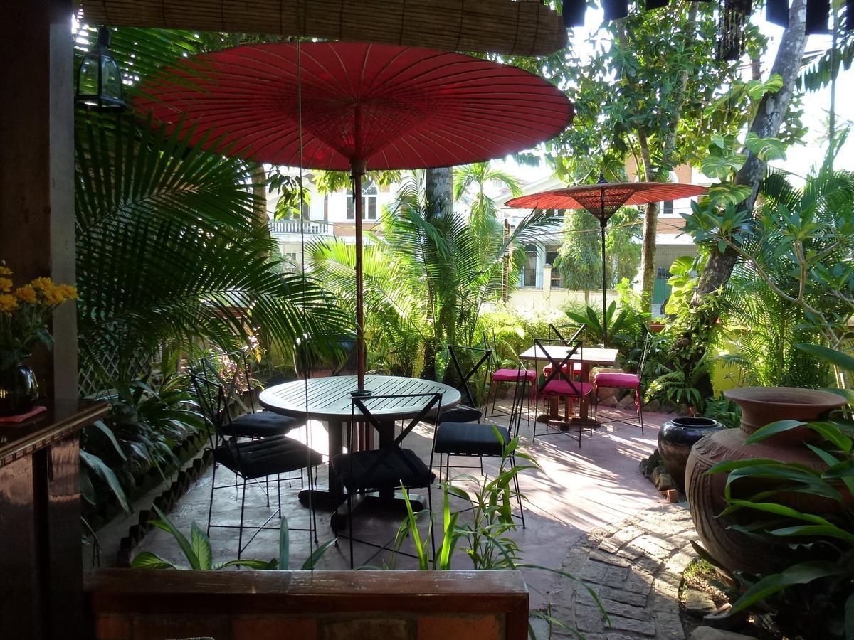 יאנגון Alamanda Inn, Boutique Hotel And French Restaurant מראה חיצוני תמונה